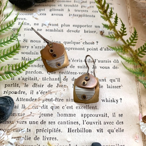 70's HANDMADE MIXED MEDIA CUBIST BRASS & COPPER DANGLE EARRINGS - Picture 8 of 10